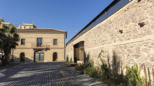 La Casa Museu dels Bous de la Malvarrosa: El Reto Técnico de Ejecutar una Cubierta Vegetal Frente al Mar en Valencia